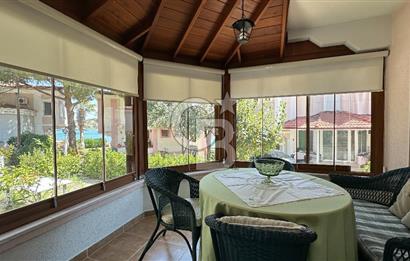 Cunda'da Denize Sıfır Özel Plajlı Lüks Villa