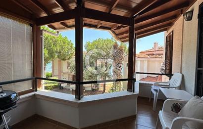Cunda'da Denize Sıfır Özel Plajlı Lüks Villa