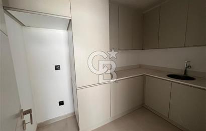 MUSELAND-KUŞADASI BAYRAKLIDEDE DE LÜKS 5+2 HAVUZLU VİLLA