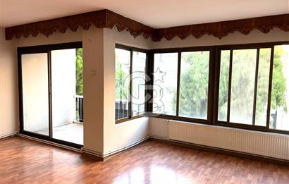 Karşıyaka Bahçelievler'de Pazar Yerine Yakın Kiralık 3+1 Daire