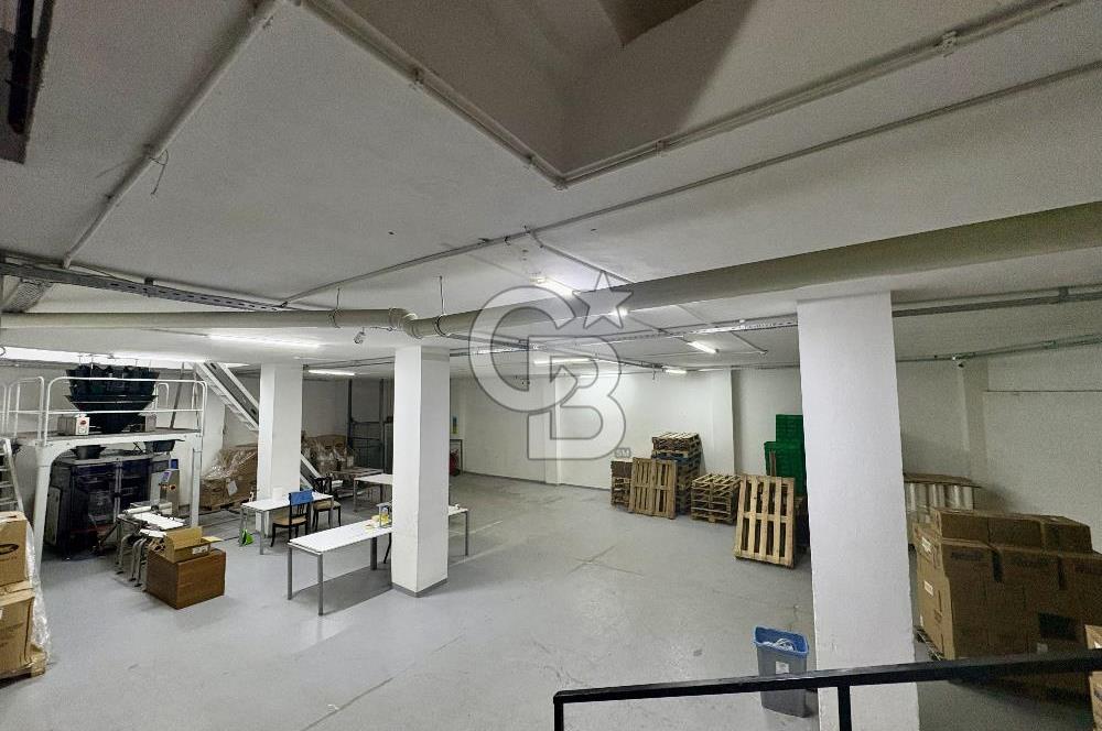 Ataşehir Ferhatpaşada 1.715 m² Müstakil Komple Bina Depo+Ofis
