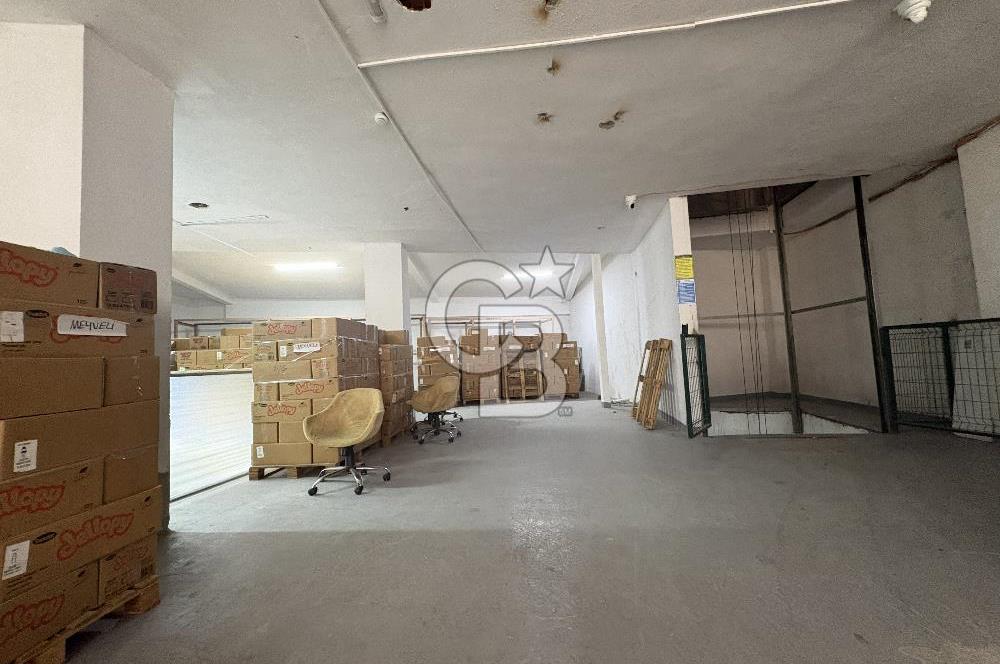Ataşehir Ferhatpaşada 1.715 m² Müstakil Komple Bina Depo+Ofis