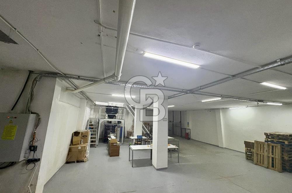 Ataşehir Ferhatpaşada 1.715 m² Müstakil Komple Bina Depo+Ofis
