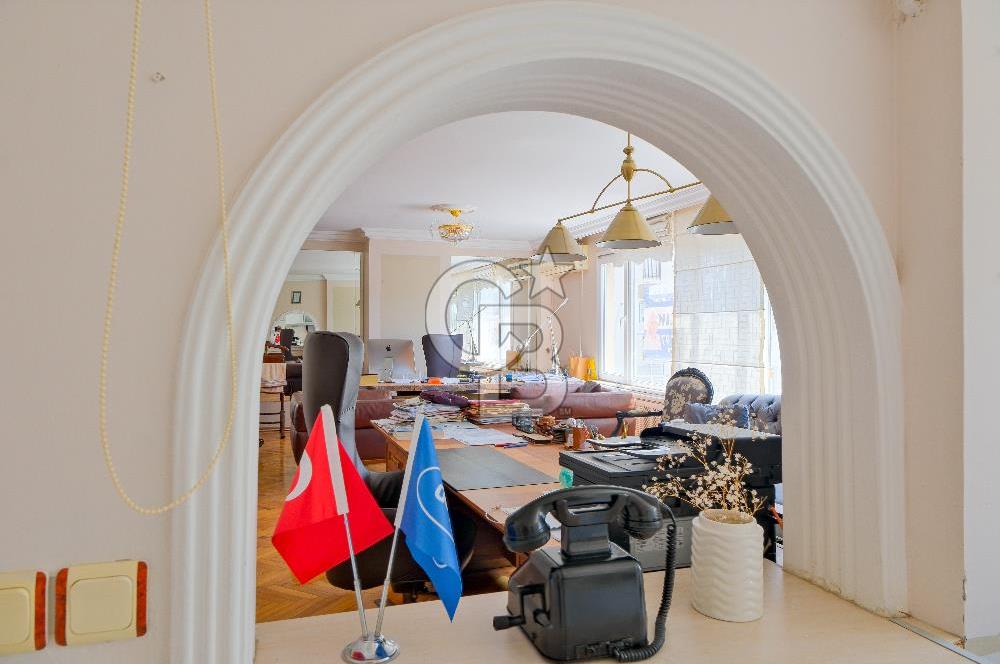 Fırsat Kiralık Ulus adnan saygun Caddesi ticari 3+1 Otopark