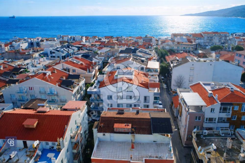 ÇANDARLI'DA DENİZE 150M 2+1 AYRI MUTFAKLI KÖŞE DAİRE