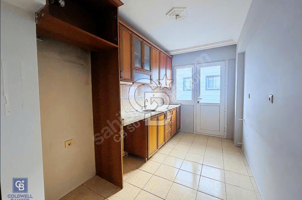 ÇANDARLI'DA DENİZE 150M 2+1 AYRI MUTFAKLI KÖŞE DAİRE