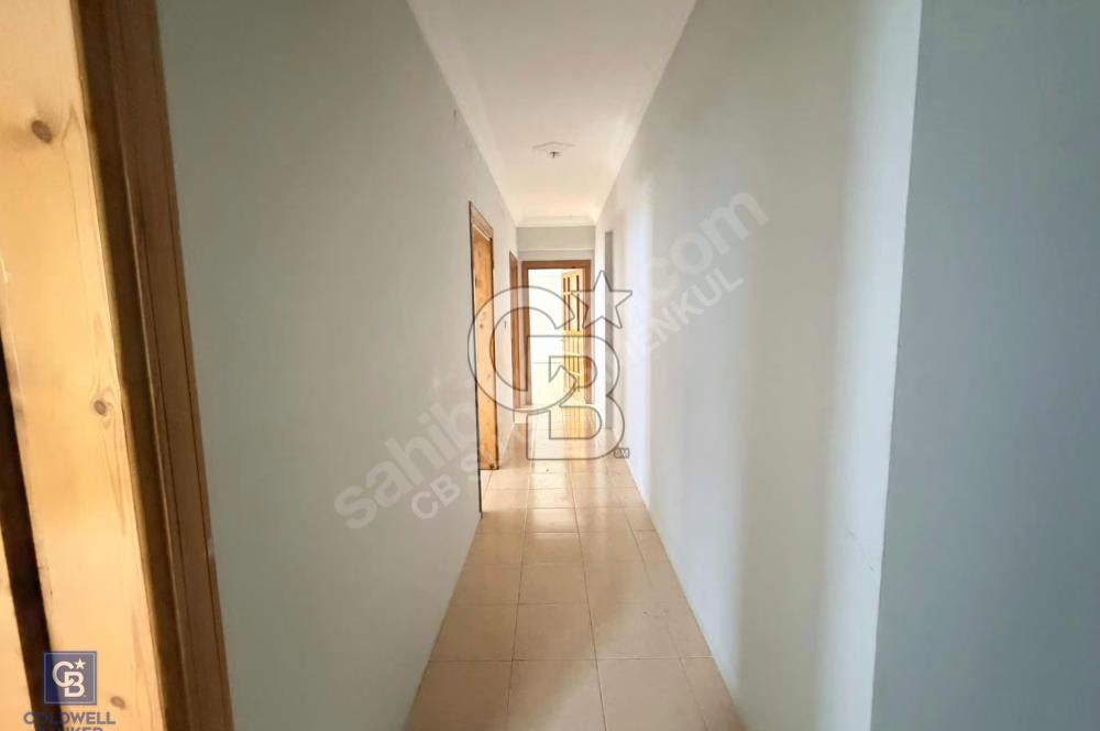 ÇANDARLI'DA DENİZE 150M 2+1 AYRI MUTFAKLI KÖŞE DAİRE