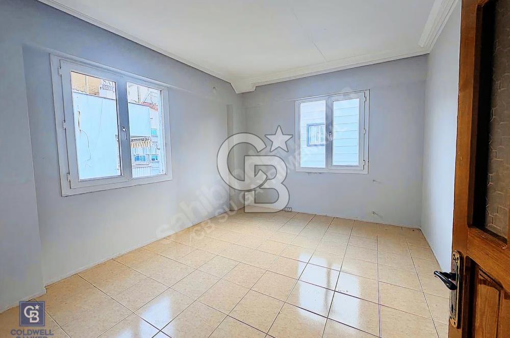 ÇANDARLI'DA DENİZE 150M 2+1 AYRI MUTFAKLI KÖŞE DAİRE