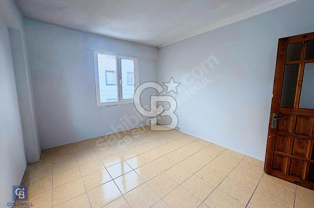 ÇANDARLI'DA DENİZE 150M 2+1 AYRI MUTFAKLI KÖŞE DAİRE