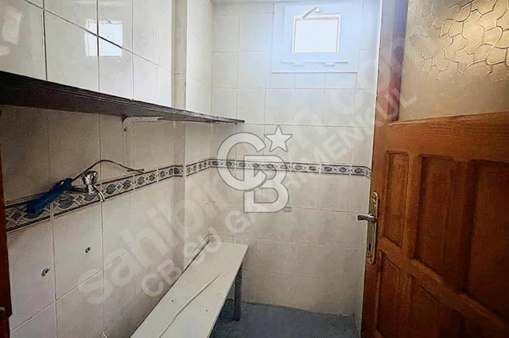 ÇANDARLI'DA DENİZE 150M 2+1 AYRI MUTFAKLI KÖŞE DAİRE