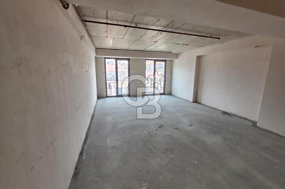 ATATÜRK Mahl. Alemdağ cadd.merkezi lokasyon kiralık ofis