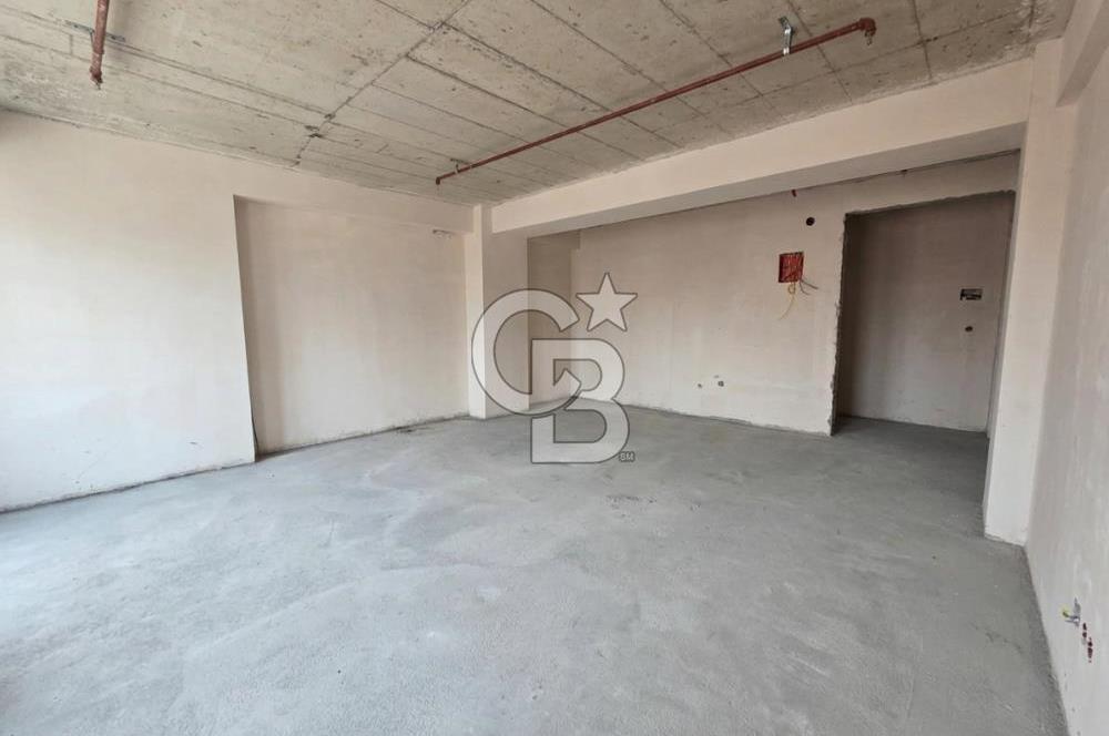 ATATÜRK Mahl. Alemdağ cadd.merkezi lokasyon kiralık ofis
