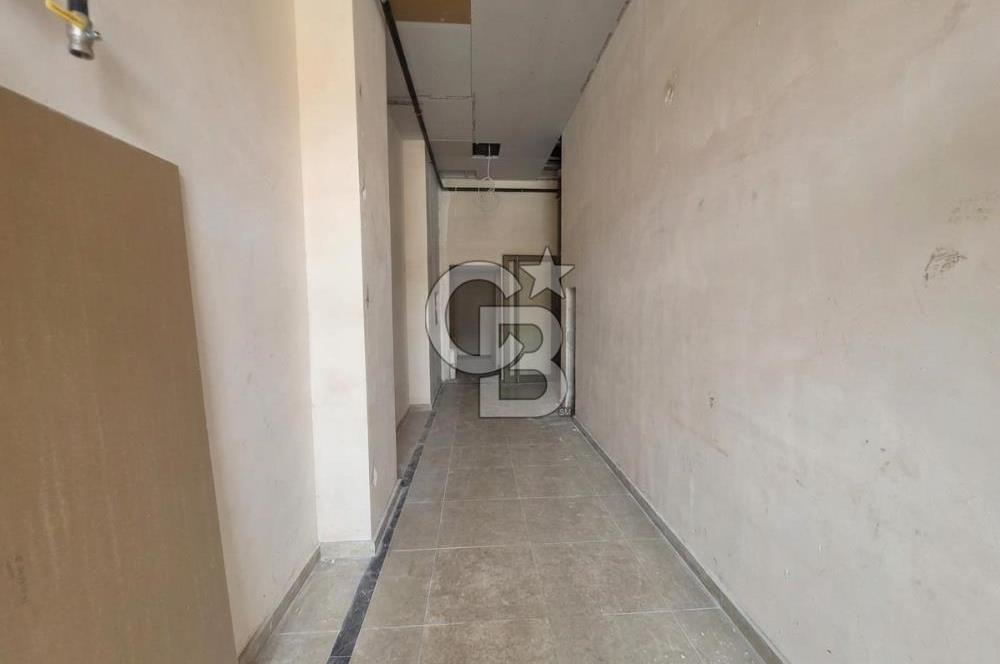 ATATÜRK Mahl. Alemdağ cadd.merkezi lokasyon kiralık ofis