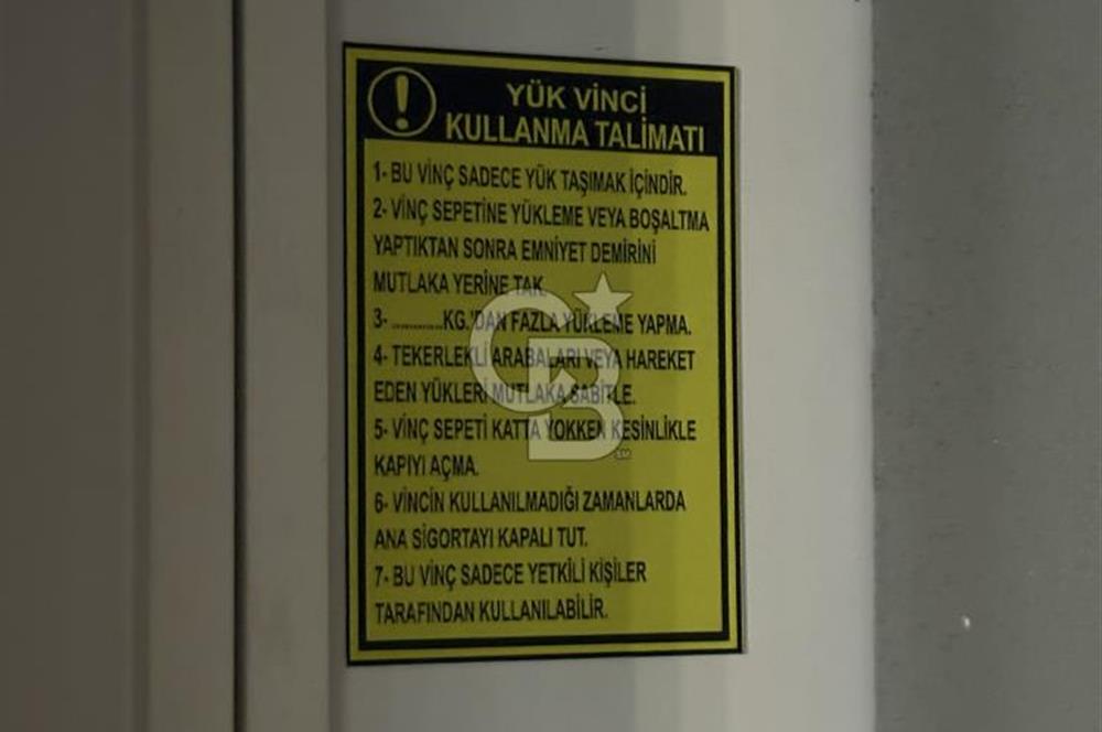 Ataşehir Ferhatpaşada 1.715 m² Müstakil Komple Bina Depo+Ofis