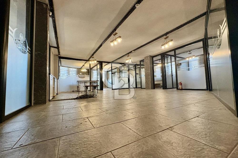 Ataşehir Ferhatpaşada 1.715 m² Müstakil Komple Bina Depo+Ofis
