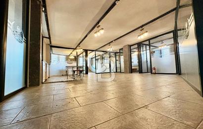 Ataşehir Ferhatpaşada 1.715 m² Müstakil Komple Bina Depo+Ofis