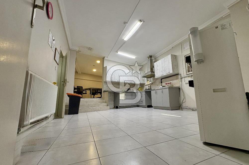 Ataşehir Ferhatpaşada 1.715 m² Müstakil Komple Bina Depo+Ofis