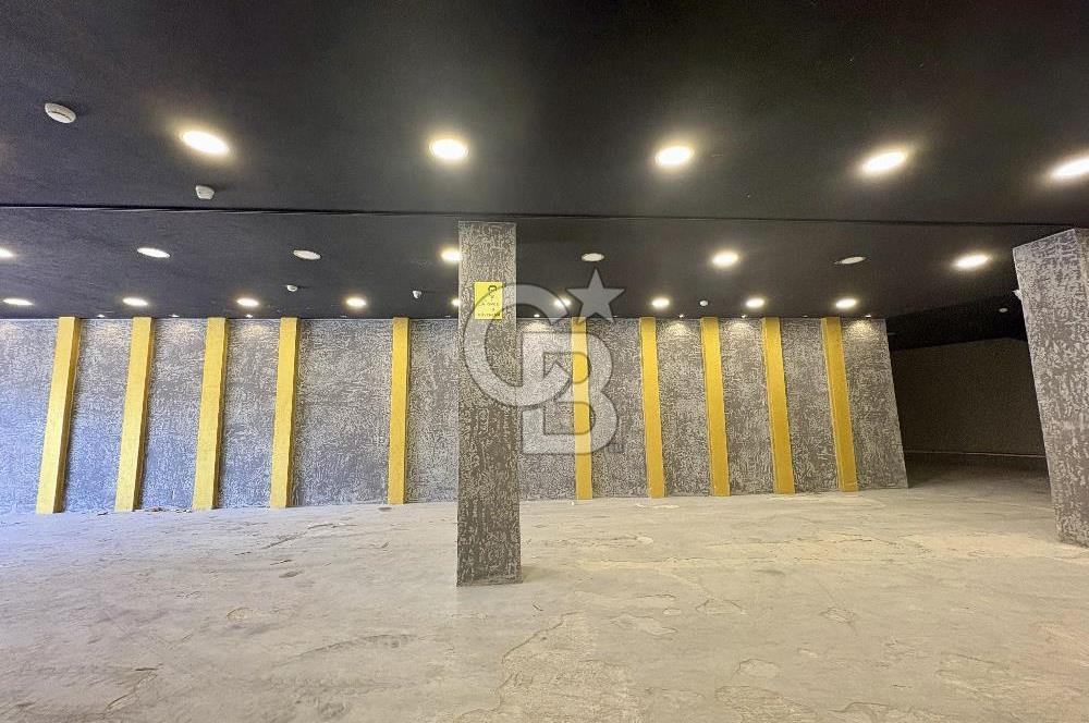 Ataşehir Ferhatpaşada 1.715 m² Müstakil Komple Bina Depo+Ofis