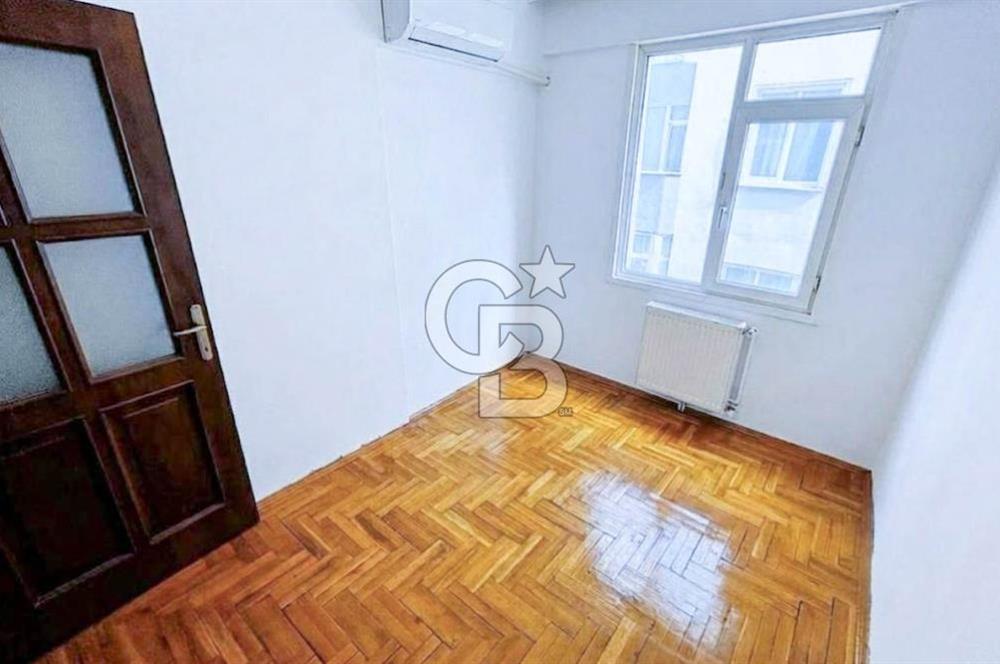 ATAŞEHİR FİNANSKENTE KOMŞU GÜVENLİ SİTEDE SATILIK 3+1 DAİRE