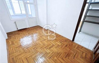 ATAŞEHİR FİNANSKENTE KOMŞU GÜVENLİ SİTEDE SATILIK 3+1 DAİRE