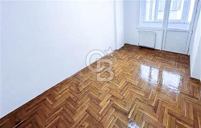 ATAŞEHİR FİNANSKENTE KOMŞU GÜVENLİ SİTEDE SATILIK 3+1 DAİRE