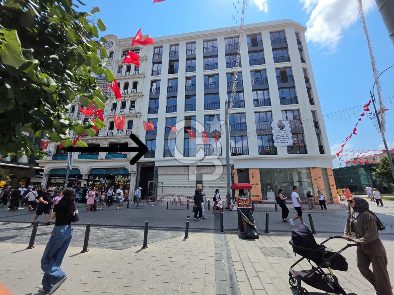 ATATÜRK Mahl. Alemdağ cadd.merkezi lokasyon kiralık ofis