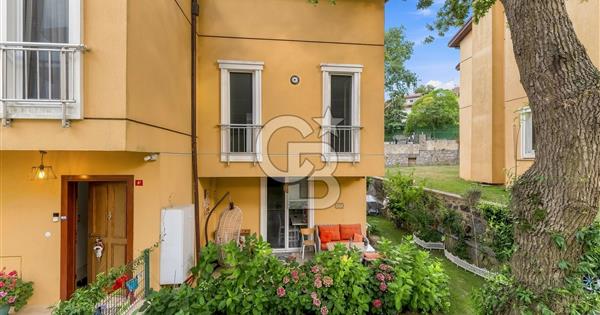 ZEKERİYAKÖYDE DENİZ MANZARALI ÖZEL MİMARİ 7+2 SATILIK LÜKS VİLLA - 367607