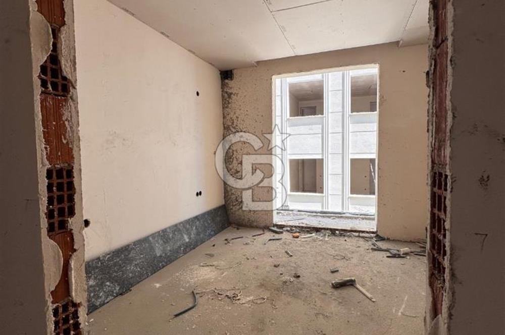 BÜYÜKÇEKMECE ALBATROS’TA HİLAL HILL SİTESİ’NDE SATILIK ŞEREFİYELİ 2+1 DAİRE