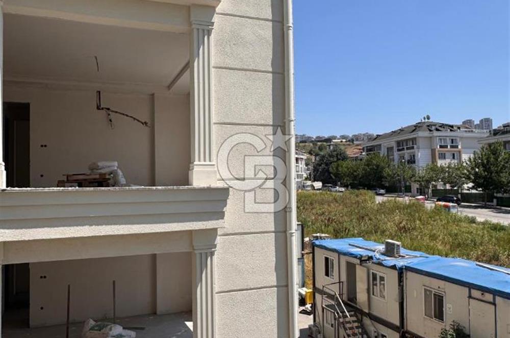 BÜYÜKÇEKMECE ALBATROS’TA HİLAL HILL SİTESİ’NDE SATILIK ŞEREFİYELİ 2+1 DAİRE