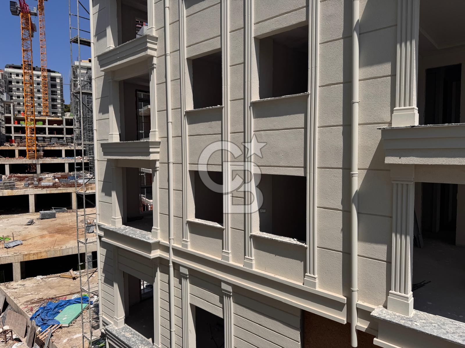 BÜYÜKÇEKMECE ALBATROS’TA HİLAL HILL SİTESİ’NDE SATILIK ŞEREFİYELİ 2+1 DAİRE