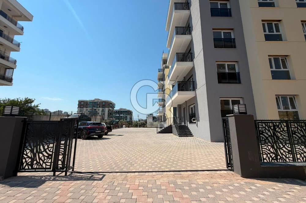  HARMANDALI İNÖNÜ MAHALLESİ’NDE HAVUZLU SİTEDE SIFIR DAİRE | EBEVEYN BANYOLU