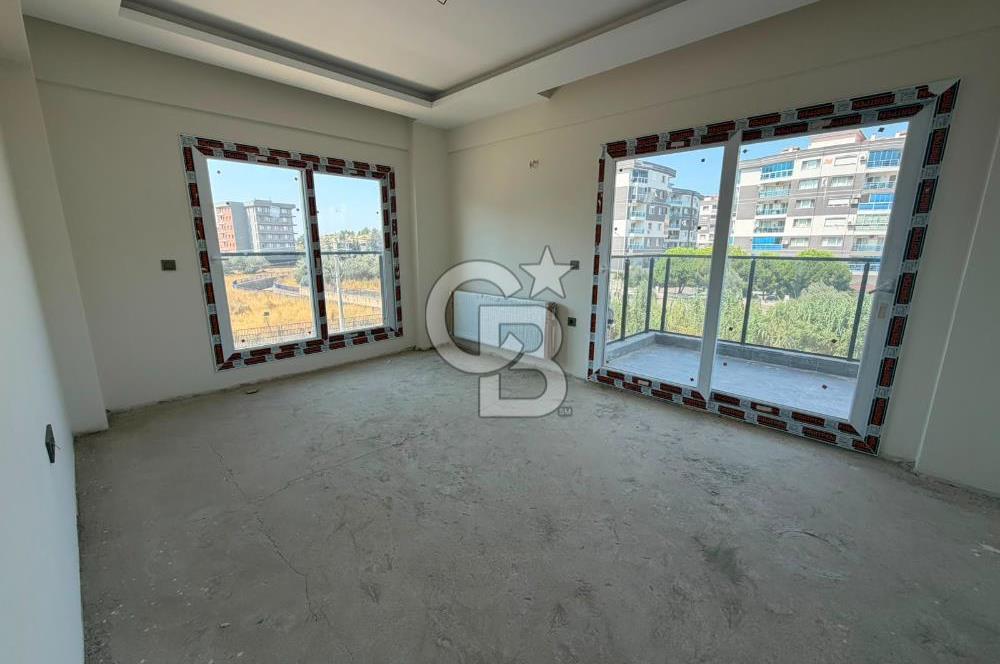  HARMANDALI İNÖNÜ MAHALLESİ’NDE HAVUZLU SİTEDE SIFIR DAİRE | EBEVEYN BANYOLU