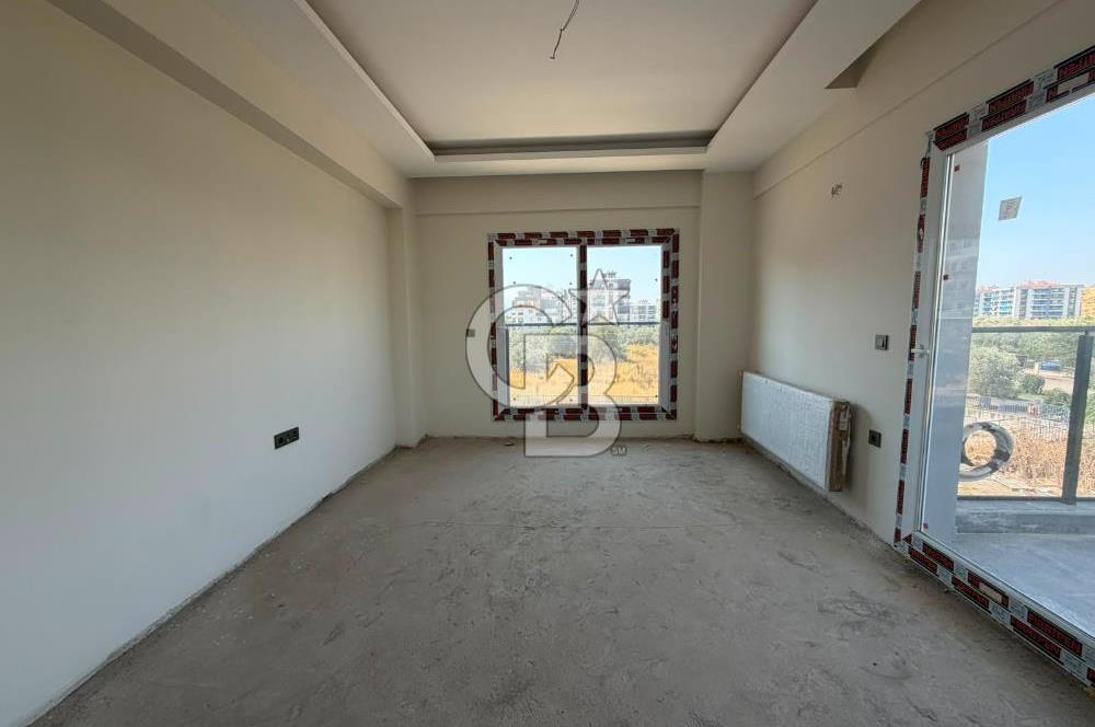  HARMANDALI İNÖNÜ MAHALLESİ’NDE HAVUZLU SİTEDE SIFIR DAİRE | EBEVEYN BANYOLU
