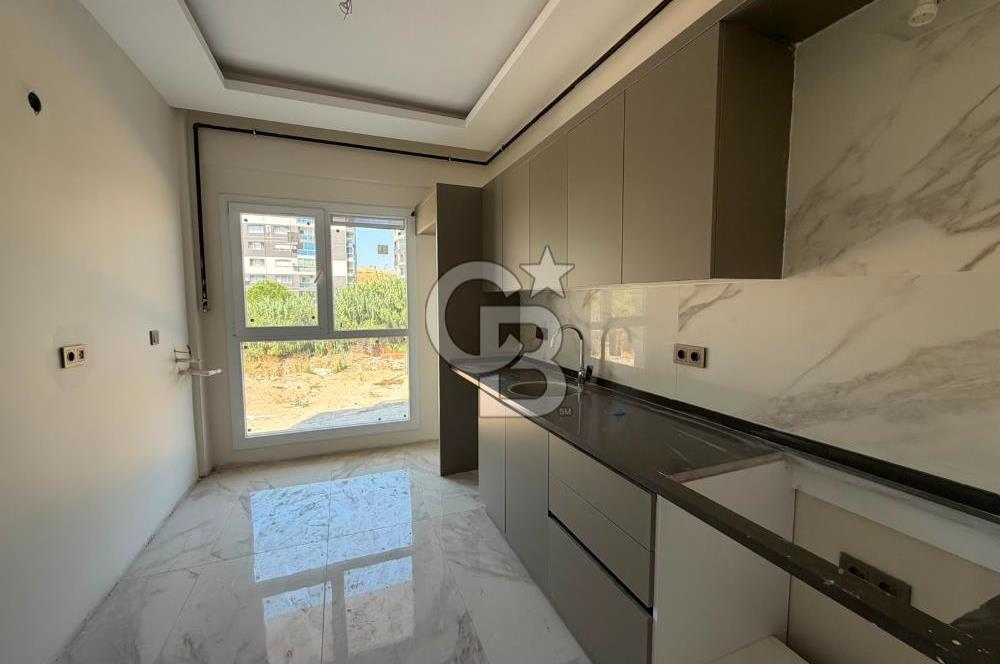  HARMANDALI İNÖNÜ MAHALLESİ’NDE HAVUZLU SİTEDE SIFIR DAİRE | EBEVEYN BANYOLU
