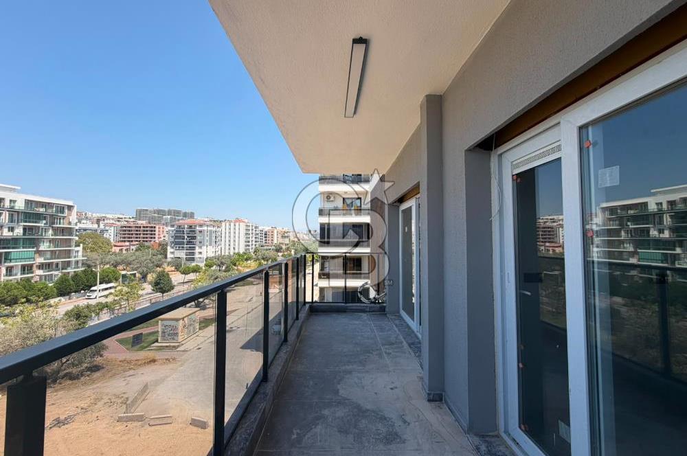  HARMANDALI İNÖNÜ MAHALLESİ’NDE HAVUZLU SİTEDE SIFIR DAİRE | EBEVEYN BANYOLU