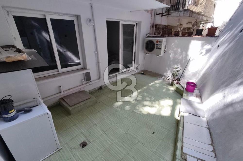 İzmir Konak Küçükyalı’da Sahile 50 Metre Mesafede 1+1 Daire