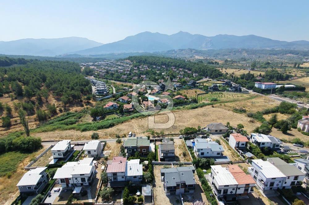 KEMALPAŞA YUKARIKIZILCA'DA MÜSTAKİL 3+1 VİLLA
