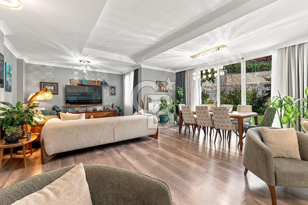 ZEKERİYAKÖYDE DENİZ MANZARALI ÖZEL MİMARİ 7+2 SATILIK  LÜKS VİLLA