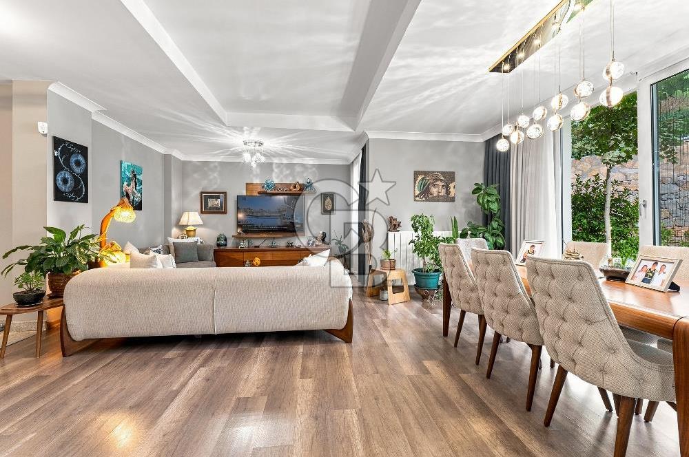 ZEKERİYAKÖYDE DENİZ MANZARALI ÖZEL MİMARİ 7+2 SATILIK  LÜKS VİLLA