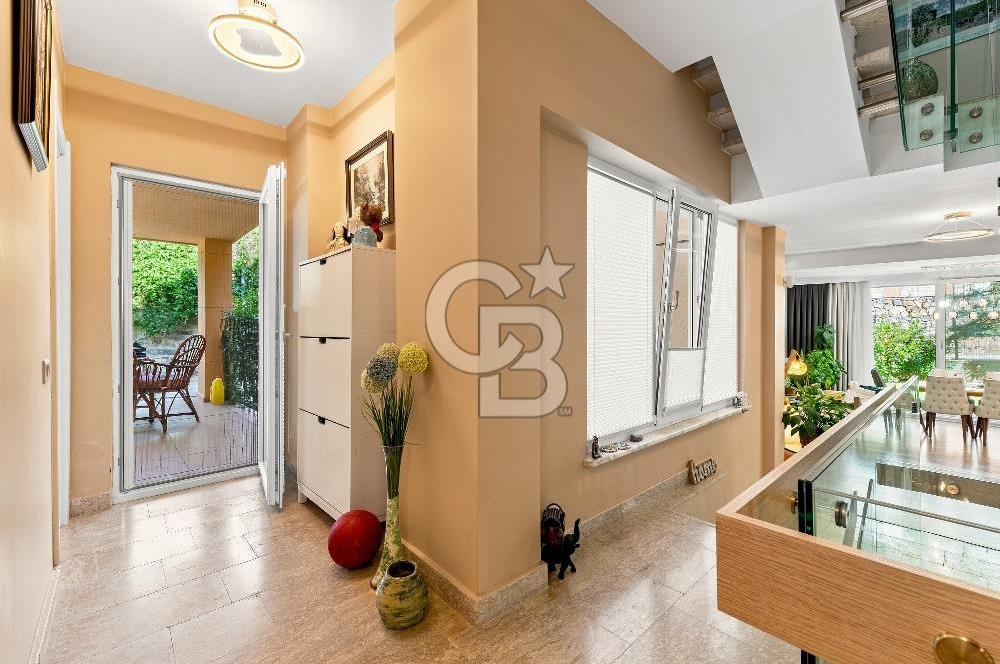 ZEKERİYAKÖYDE DENİZ MANZARALI ÖZEL MİMARİ 7+2 SATILIK  LÜKS VİLLA