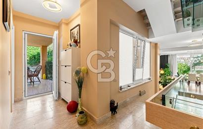 ZEKERİYAKÖYDE DENİZ MANZARALI ÖZEL MİMARİ 7+2 SATILIK  LÜKS VİLLA