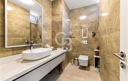 ZEKERİYAKÖYDE DENİZ MANZARALI ÖZEL MİMARİ 7+2 SATILIK  LÜKS VİLLA