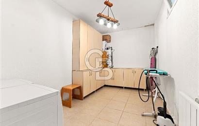 ZEKERİYAKÖYDE DENİZ MANZARALI ÖZEL MİMARİ 7+2 SATILIK  LÜKS VİLLA
