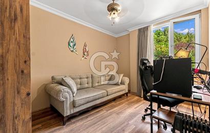 ZEKERİYAKÖYDE DENİZ MANZARALI ÖZEL MİMARİ 7+2 SATILIK  LÜKS VİLLA
