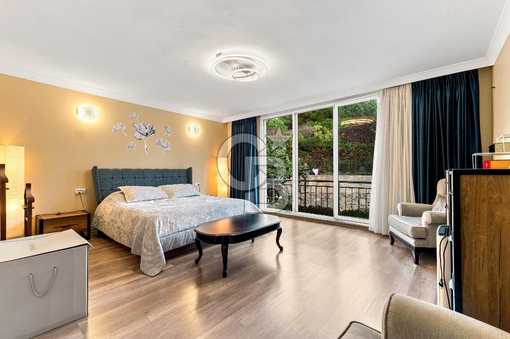 ZEKERİYAKÖYDE DENİZ MANZARALI ÖZEL MİMARİ 7+2 SATILIK  LÜKS VİLLA
