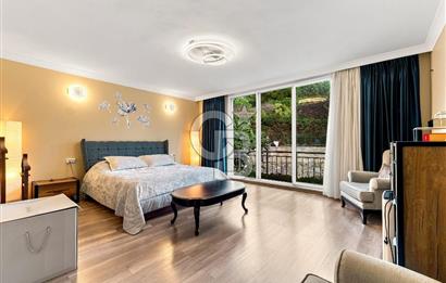 ZEKERİYAKÖYDE DENİZ MANZARALI ÖZEL MİMARİ 7+2 SATILIK  LÜKS VİLLA