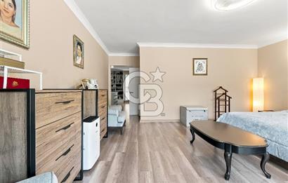 ZEKERİYAKÖYDE DENİZ MANZARALI ÖZEL MİMARİ 7+2 SATILIK  LÜKS VİLLA