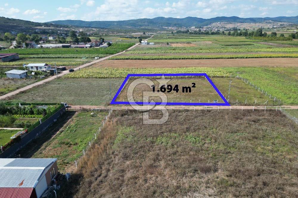 Körfez Cuma Köyünde Uygun Fiyatlı Satılık 1694m² Müstakil Parsel