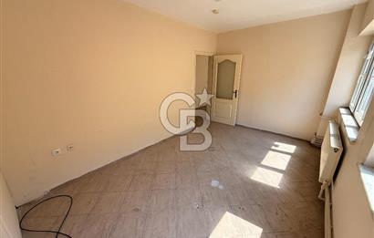 ATATÜRK CADDESİ ÜZERİ ZİLELİ İŞHANI SATILIK 2+1 İŞYERİ