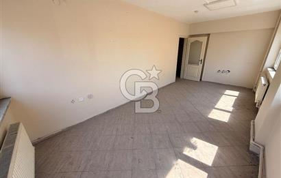 ATATÜRK CADDESİ ÜZERİ ZİLELİ İŞHANI SATILIK 2+1 İŞYERİ